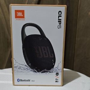 NIB JBL Clip5 Wireless Bluetooth Speaker